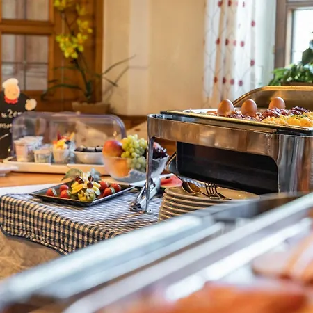 Landgasthof Zum Erdinger Weissbraeu Hotel