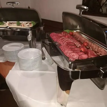 Landgasthof Zum Erdinger Weissbraeu Hotel