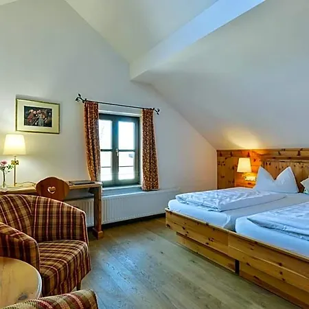 Landgasthof Zum Erdinger Weissbrau Hotel
